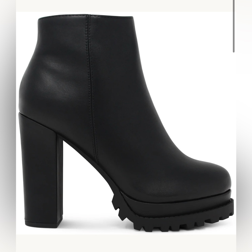 NWT Women's Black Platform Chunky Block Heel Ankle Boots Punk Grunge Size 8 - Picture 4 of 7